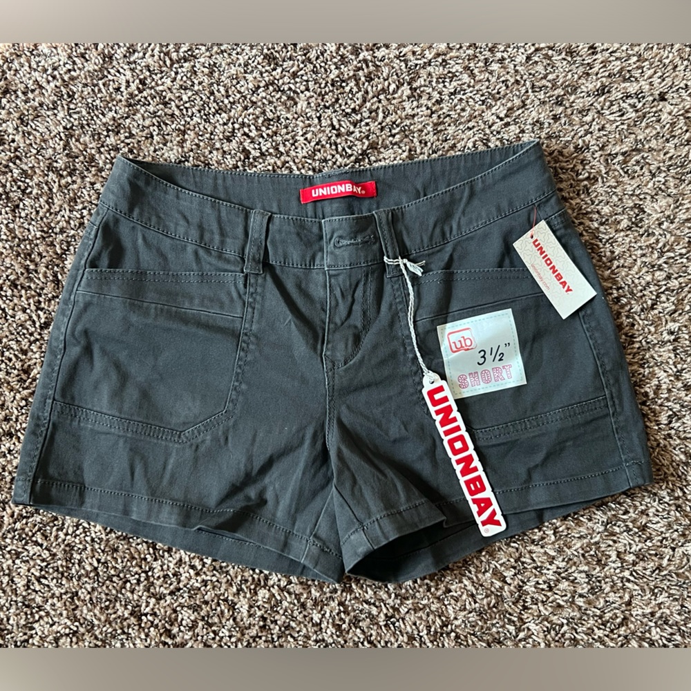 NWT UNIONBAY dark grey shorts